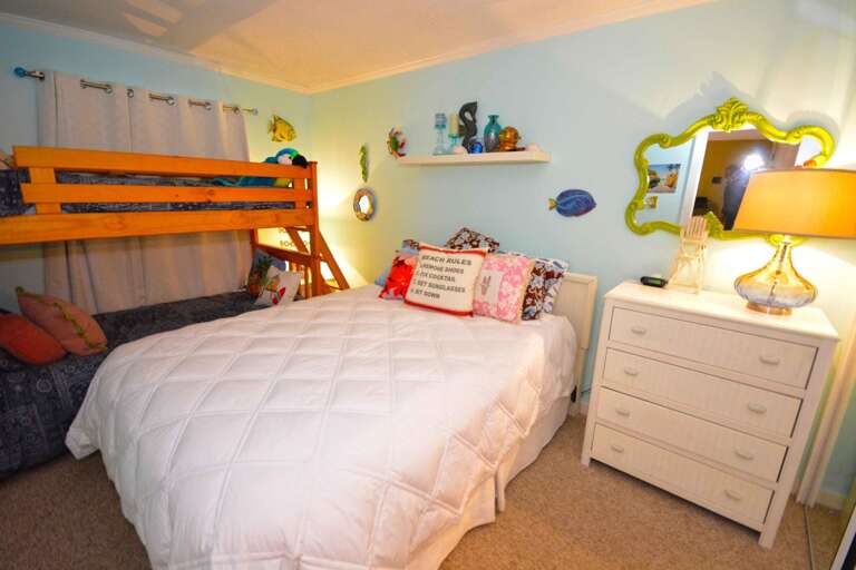 Bedroom 2 Queen and Bunk