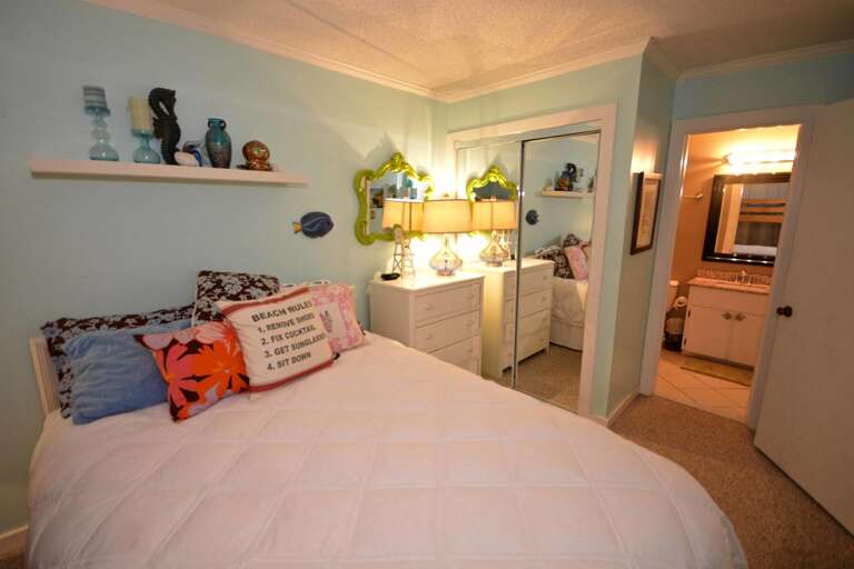 Bedroom 2 Queen and Bunk