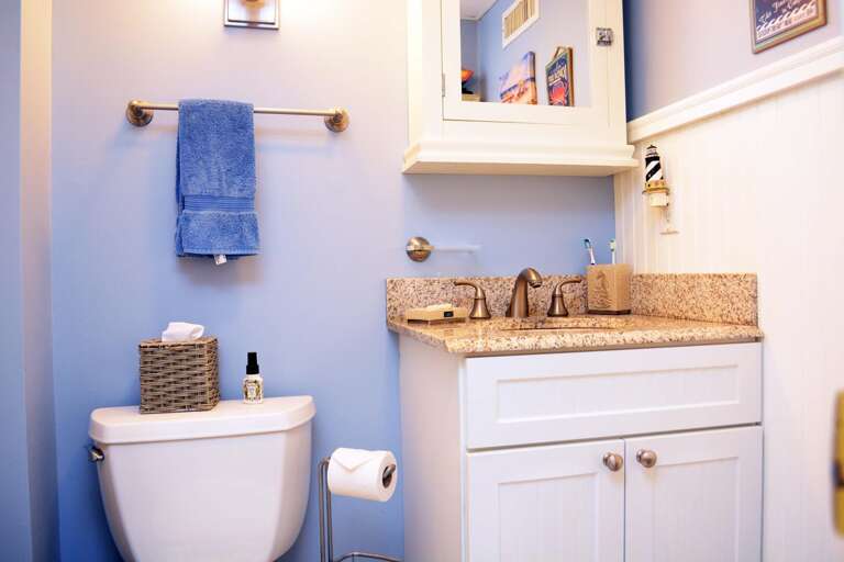 BATHROOM BATHROOM