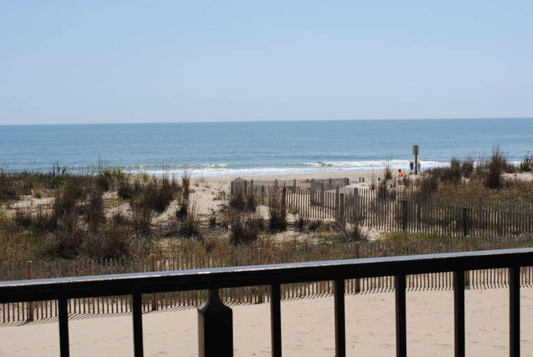 Misty Sea 102. Beach View