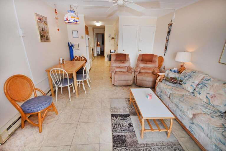 Diamond Beach 311 Living Area