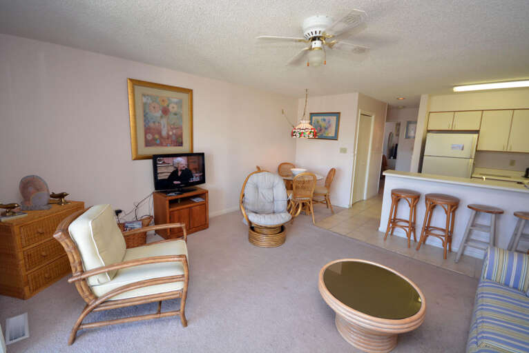 Hidden Harbor H-126 Living-Area Hidden Harbor H-126 Living-Area
