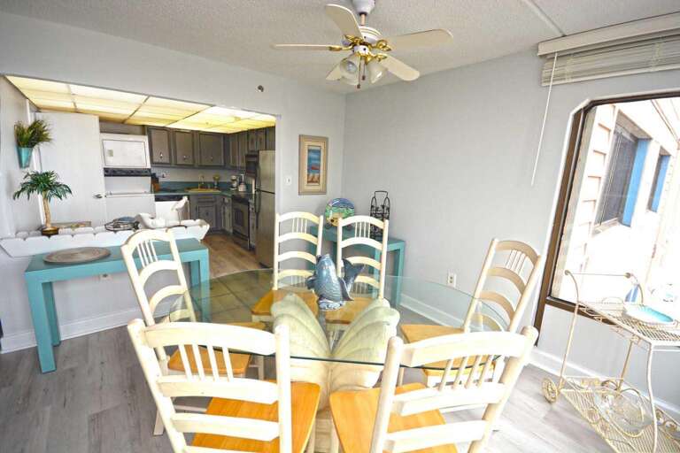 Capri 1009 Dining-Area