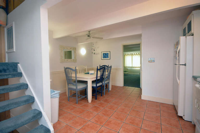 DINING-AREA DINING-AREA