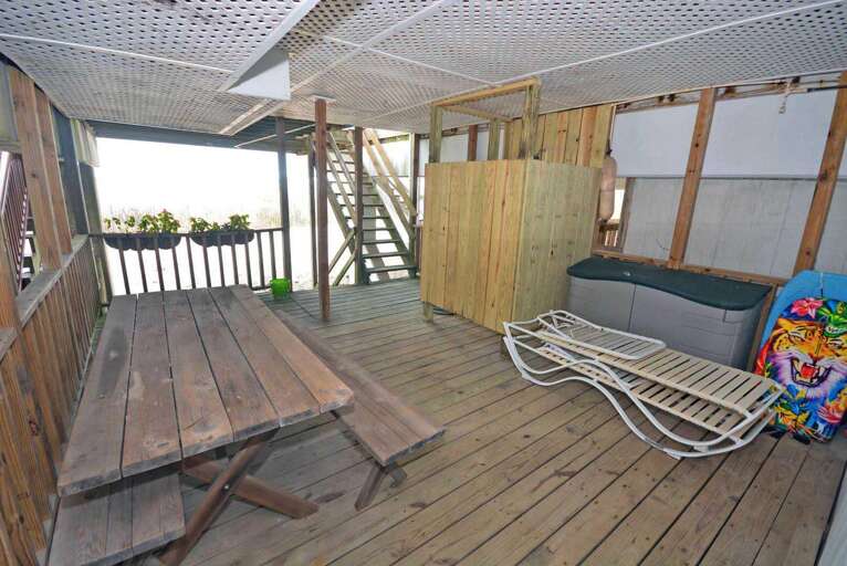 GROUND-FLOOR-SHADED-DECK