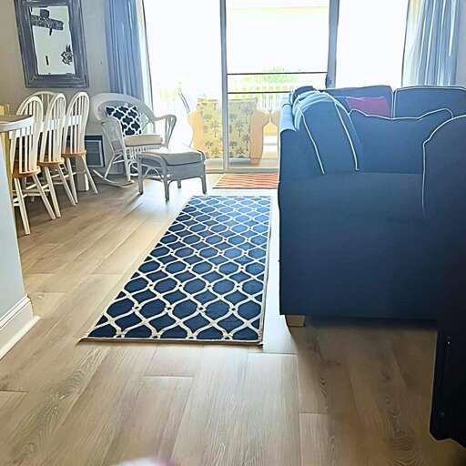 North Shore 5 - Living Room / Dining Room