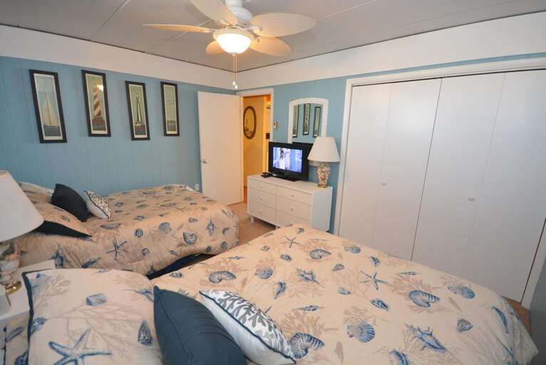 Bedroom with Queen & Double Bedroom with Queen & Double