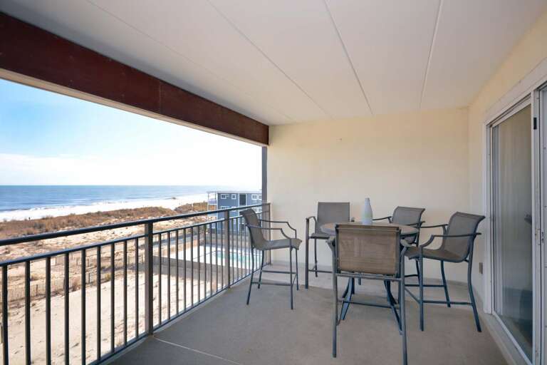 OCEAN-FRONT-BALCONY OCEAN-FRONT-BALCONY