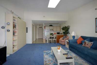 KEY WEST VILLAS 311 - LIVING-AREA-STUDIO-APT