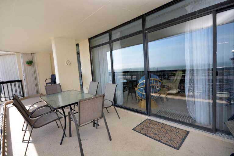DOUBLE-WIDE=OCEANFRONT-BALCONY