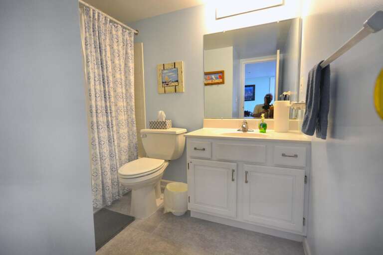 HALL-BATHROOM HALL-BATHROOM