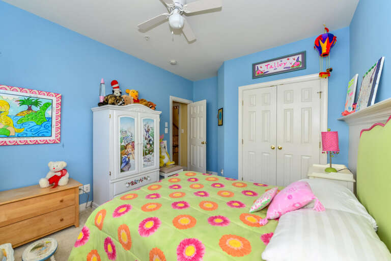 3rd Floor Bedroom with Double