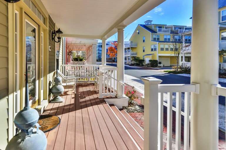 Sunset Island 30-Front Porch-Entry