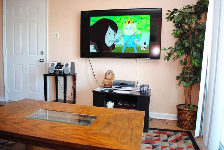 King George Condo 710D-Living Room 