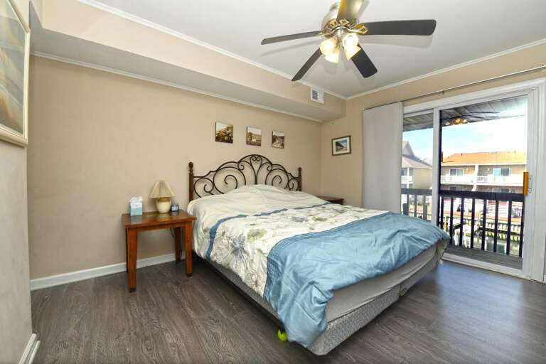 MASTER-BEDROOM