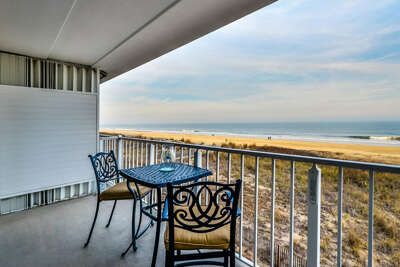 La Mirage 204-Ocean-Front-Balcony