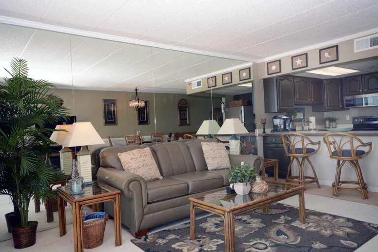 La Mirage 204-LIVING-AREA La Mirage 204-LIVING-AREA