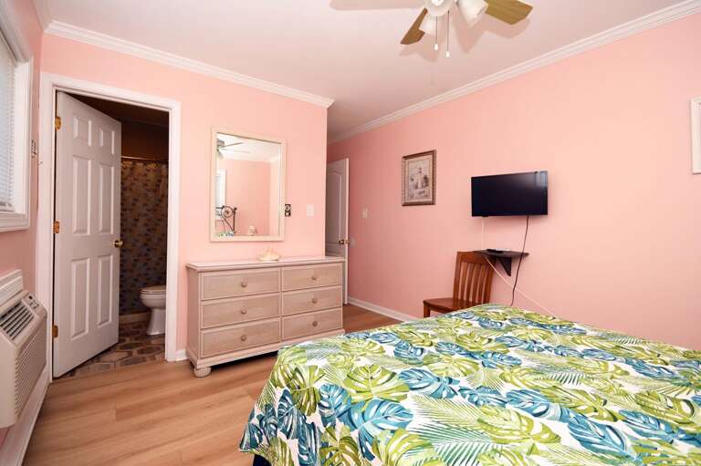 MASTER-BEDROOM