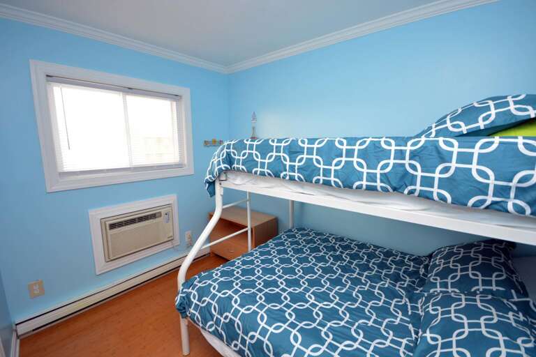 PYRAMID-BUNK-BEDROOM