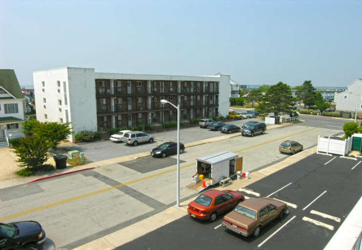 Rear View Sea Breeze