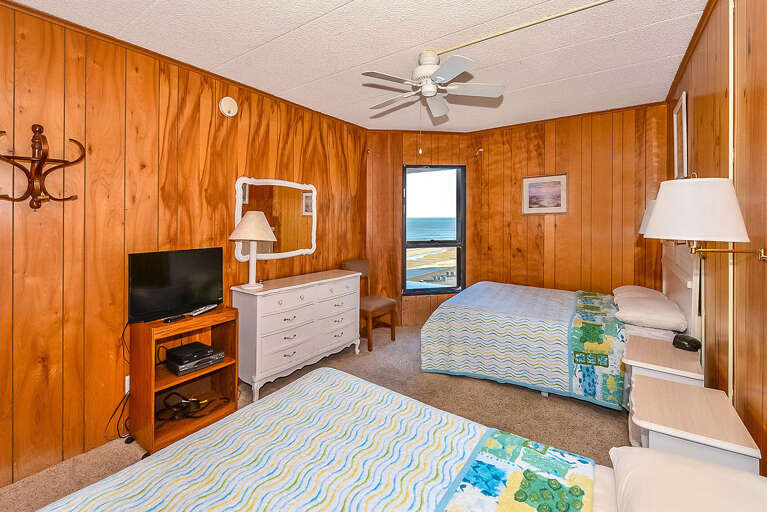 Master Bedroom with 2 Doubles