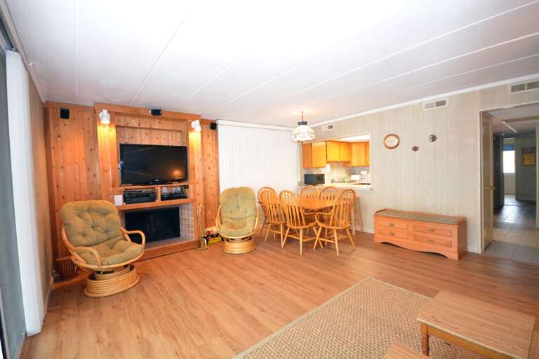 Oasis North 3-S Living-Area