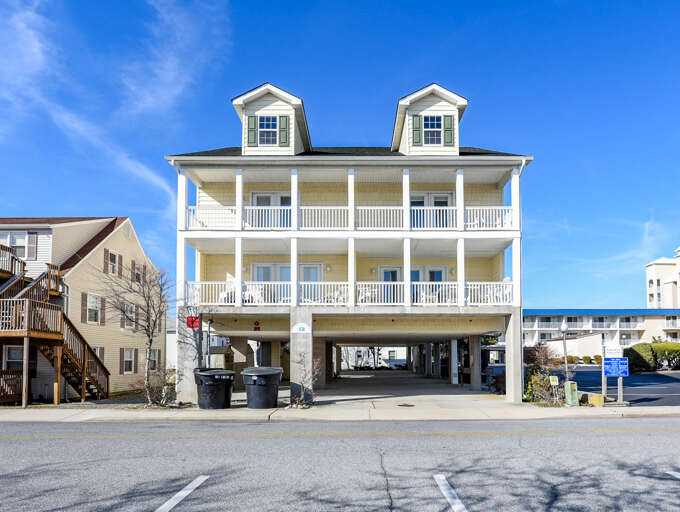 Escape II B-1. Front-Bldg