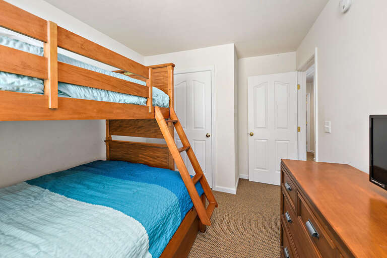 Pyramid-Bunk-Bed-Bedroom at Escape II B-1