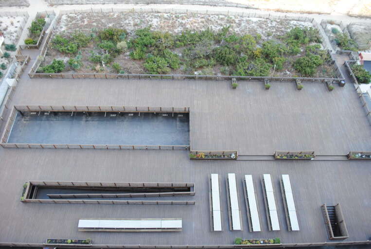 OCEAN FRONT BUILDING SUNDECK