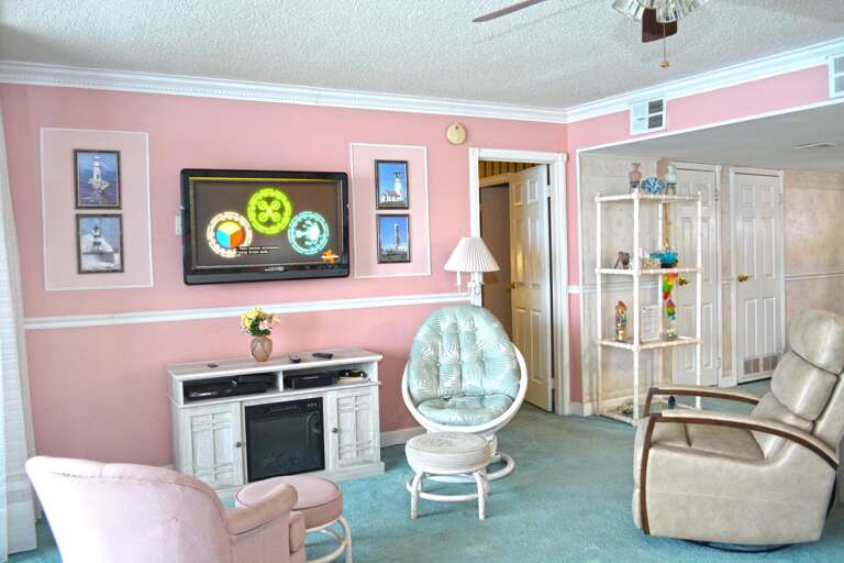LIVING-AREA