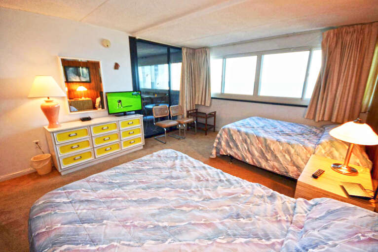 Master-Bedroom-Two-Doubles