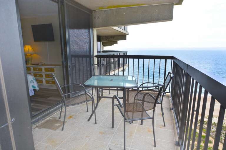 BALCONY BALCONY