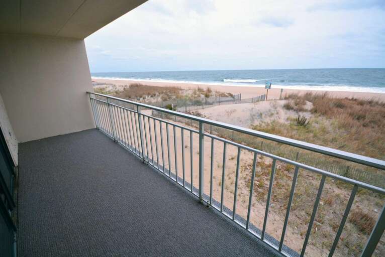 Balcony at Oasis North 2N