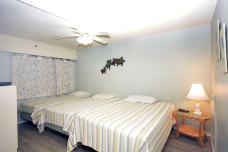 SECOND-BEDROOM-DOUBLE-AND-TWO-TWINS