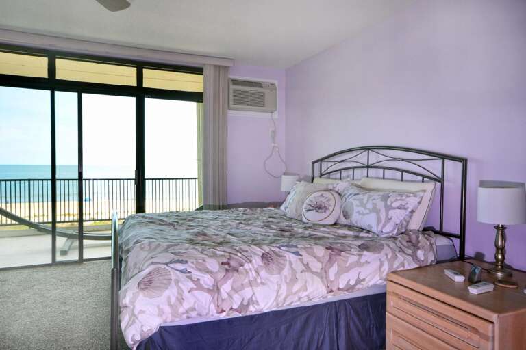 OCEAN-FRONT-QUEEN-MASTER