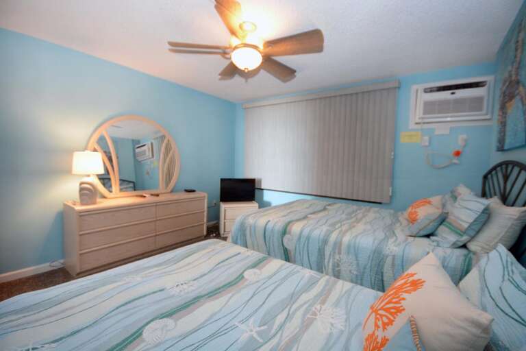 QUEEN-AND-DOUBLE-BEDROOM