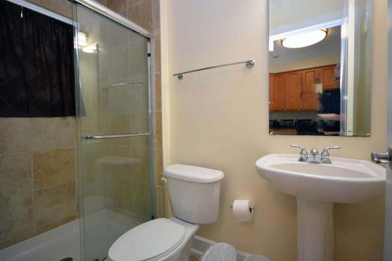 FULL-BATH-OFF-OF-KITCHEN