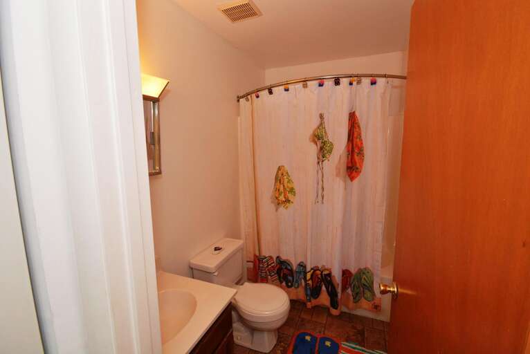 Master Bedroom Bathroom