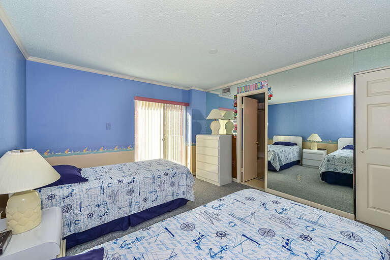 Bedroom 4 with 2 Twins