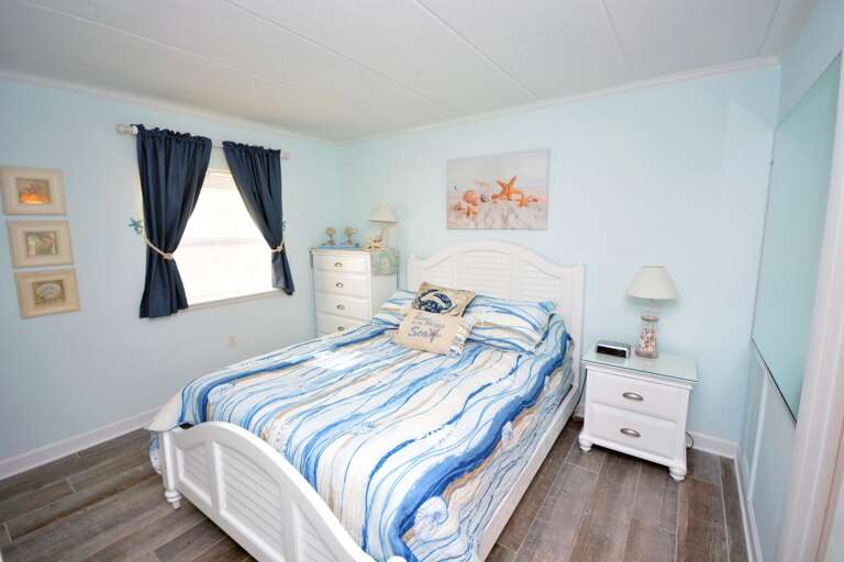 Queen-Bedroom-Master