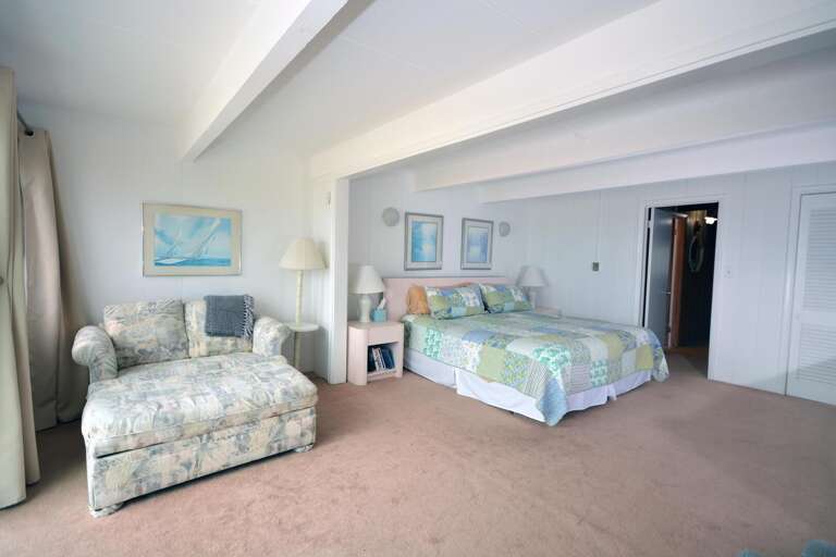 OCEANFRONT-KING-MASTER