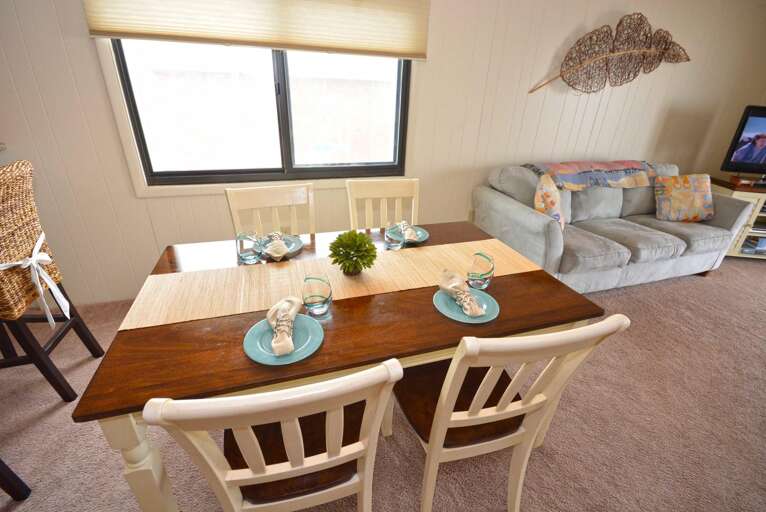 Ocean Hideaway 201 Dining Area