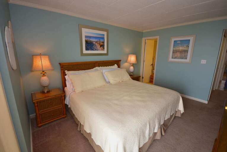 Oceanfront King Bedroom