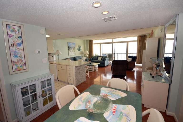 Irene 1502 Dining-Area