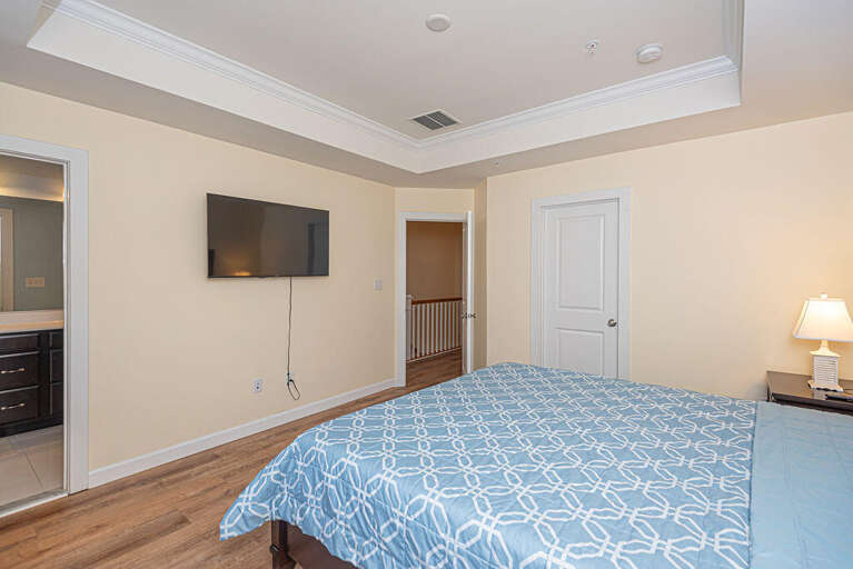 KING-MASTER-UPSTAIRS