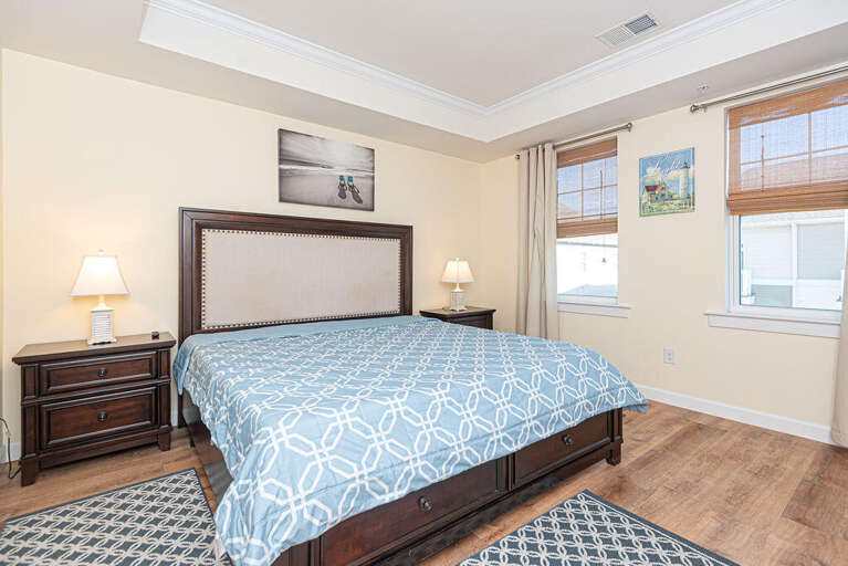 KING-MASTER-UPSTAIRS