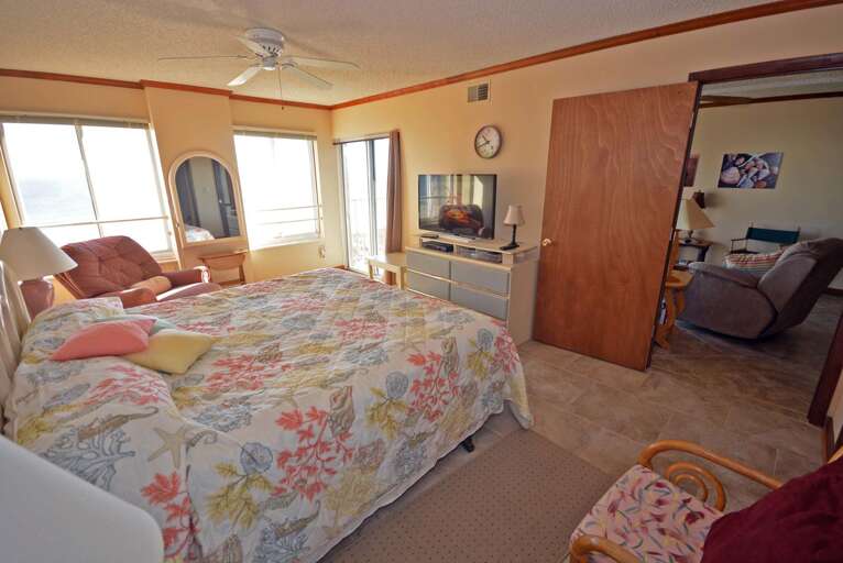 Ocean Front King Bedroom