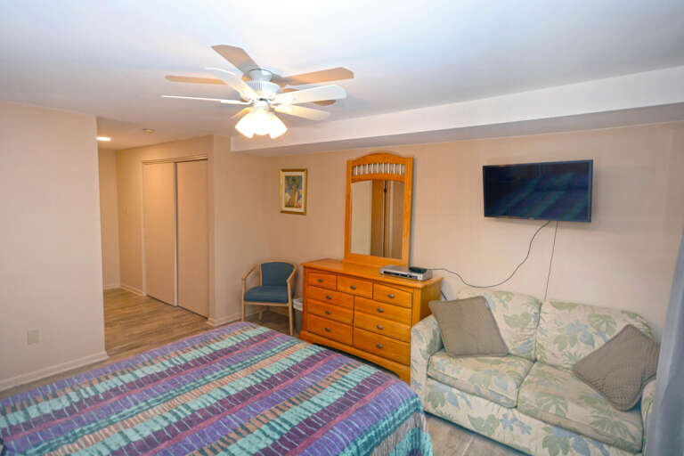 Queen-Master-Adjust-A-Bed