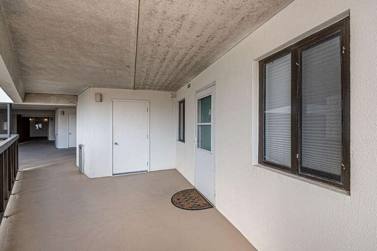 PRIVATE-LAUNDRY-ROOM