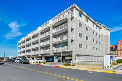 Mariner's Watch 403 Bldg. Rear View